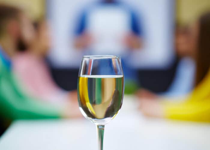 Prywatny ośrodek leczenia alkoholizmu – czym są tego typu placówki?
