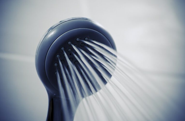 Kabina prysznicowa półokrągła – praktyczne rozwiązanie dla małych łazienek