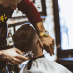 Znajdź swojego ulubionego fryzjera męskiego w Warszawie