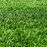 Czy sztuczna trawa do ogrodu jest dobrym rozwiązaniem? Przegląd korzyści i wad wybierania sztucznej trawy do ogrodu