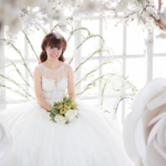 Sukienki na wesele: Najlepsze propozycje dla każdej stylowej gości weselnej